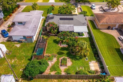 /international/us/5236-48th-terrace-n-st-petersburg-fl-110100657633/