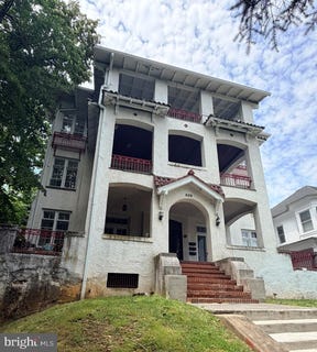 /international/us/629-oak-hill-avenue-hagerstown-md-110108944957/