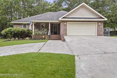 /international/us/2609-n-15th-street-ocean-springs-ms-110108443792/