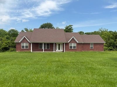 /international/us/218-stuckers-lane-smithfield-ky-110100618091/