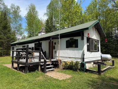 /international/us/1375-birch-rd-park-falls-wi-110108304374/