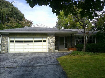 /international/us/3113-club-drive-allentown-city-pa-110120043579/