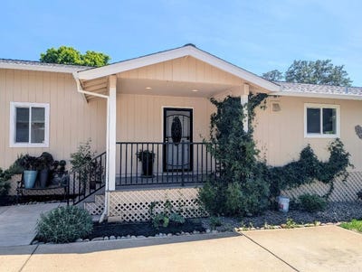 /international/us/2584-2586-reservoir-lane-redding-ca-110108229214/