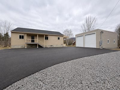 /international/us/64-evans-street-gorham-nh-110107573359/