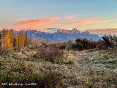 /international/us/1662-n-e-butte-road-jackson-wy-110108203071/
