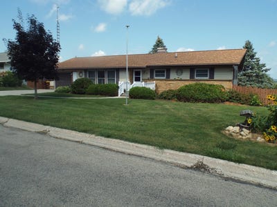 /international/us/475-w-columbia-avenue-stockton-il-110107310588/