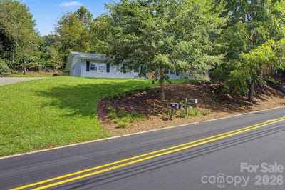 /international/us/575-sand-hill-road-asheville-nc-110119706612/