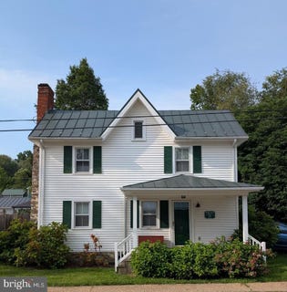 /international/us/16-main-street-sperryville-va-110110276193/