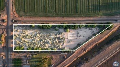 /international/us/2465-meloland-rd-el-centro-ca-110106766927/