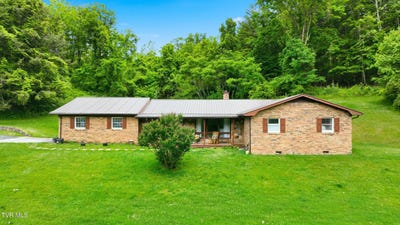/international/us/5461-thackers-branch-road-norton-va-110108395304/
