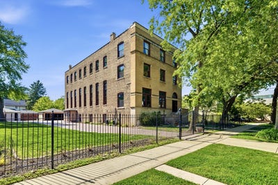 /international/us/117-s-lombard-avenue-oak-park-il-110108219135/