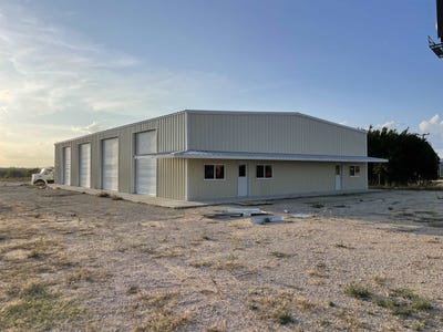 /international/us/4033-e-highway-29-bertram-tx-110108224865/