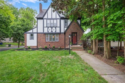/international/us/3364-euclid-heights-boulevard-cleveland-heights-oh-110108235212/