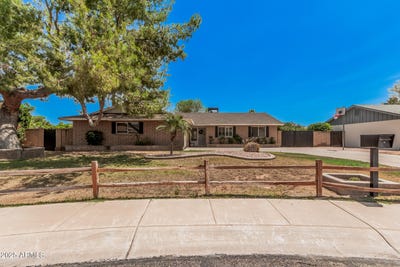 /international/us/1817-w-seldon-lane-phoenix-az-110098988103/