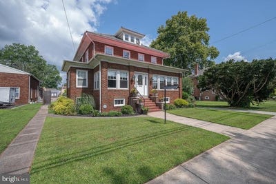 /international/us/705-walnut-street-royersford-pa-110101123968/