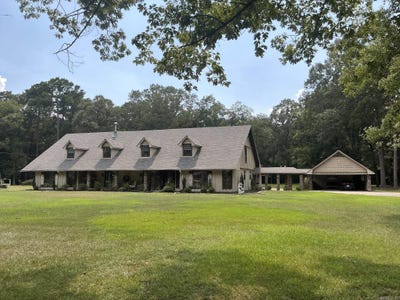 /international/us/224-kerry-crossett-ar-110101517173/