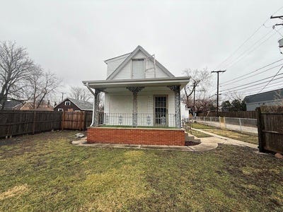 /international/us/4053-rose-avenue-lyons-il-110106296409/