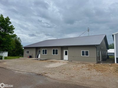 /international/us/205-collins-street-batavia-ia-110099966220/