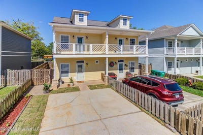 /international/us/1317-foxwood-place-gulfport-ms-110107484726/