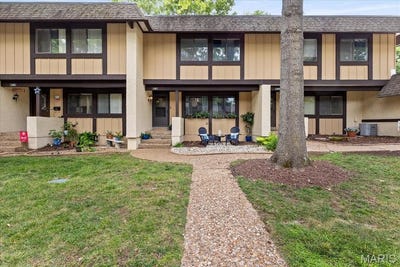 /international/us/1387-hampton-road-st-peters-mo-110108986297/