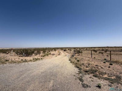 /international/us/south-of-8079-wichita-road-hagerman-nm-110098685595/?lang=zh-tw