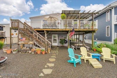 /international/us/92-dolphin-road-tuckerton-nj-110110422813/