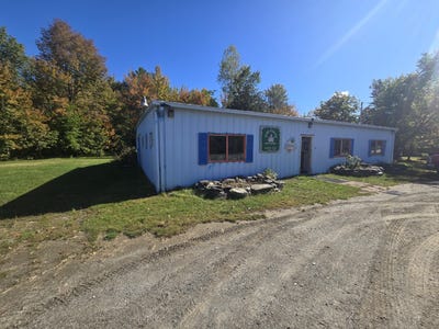 /international/us/50-veterans-highway-brooks-me-110110325500/