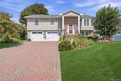 /international/us/121-drake-court-west-islip-ny-110120004073/