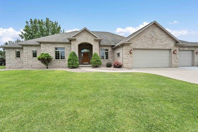 /international/us/1529-silver-maple-drive-de-pere-wi-110100468706/