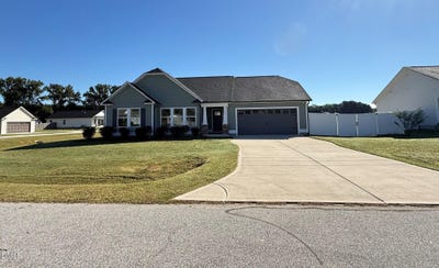 /international/us/17-salt-life-place-four-oaks-nc-110120158289/