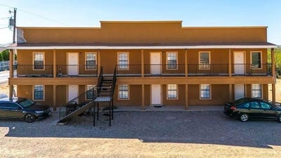 /international/us/852-wagon-wheel-rd-eagle-pass-tx-110095577644/