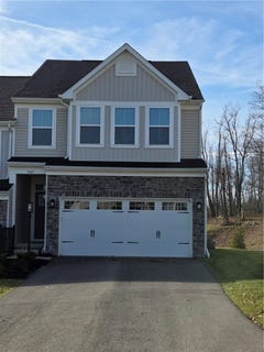 /international/us/1007-wellington-ct-jeannette-pa-110103759215/