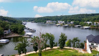/international/us/54-barolo-drive-camdenton-mo-110108505139/