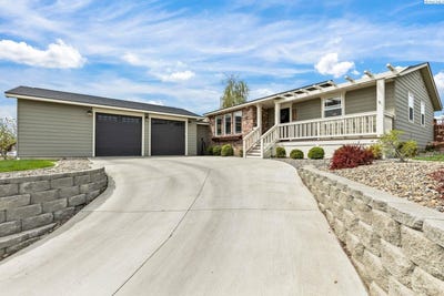 /international/us/910-grending-ave-sunnyside-wa-110100390846/
