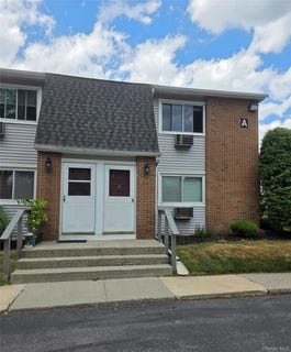 /international/us/2740-south-road-poughkeepsie-ny-110108956709/