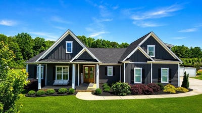 /international/us/148-old-dutch-rd-advance-nc-110108843819/