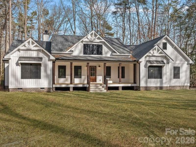 /international/us/2272-a-doul-mountain-road-asheboro-nc-110106813106/