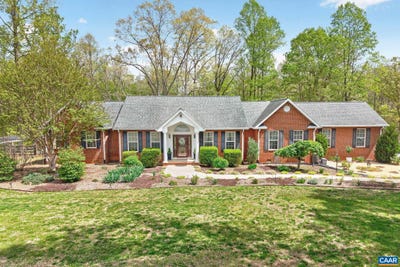 /international/us/133-pine-forest-ln-troy-va-110107378376/