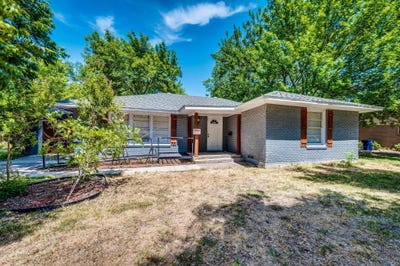 /international/us/504-john-arden-drive-waxahachie-tx-110108282933/