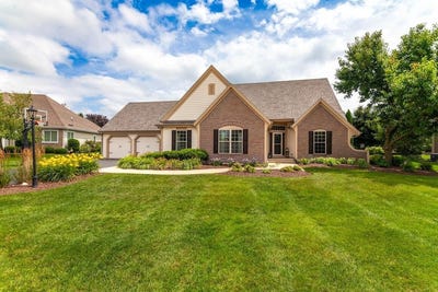 /international/us/1851-wellsprings-ct-oconomowoc-wi-110101192182/