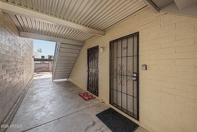 /international/us/2633-w-rose-lane-phoenix-az-110107171969/