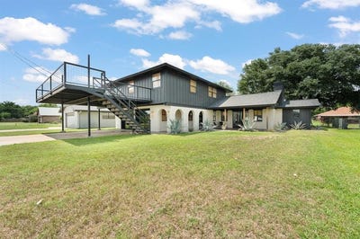 /international/us/3708-coral-sands-court-granbury-tx-110108417099/