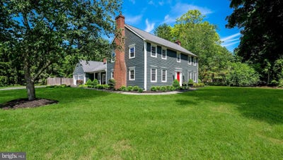 /international/us/10-fairfield-lane-doylestown-pa-110108417699/