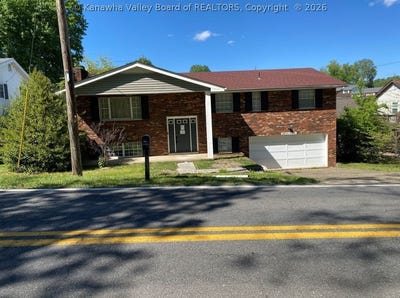 /international/us/6192-e-pea-ridge-road-huntington-wv-110107244496/