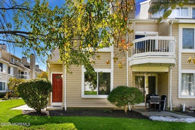 /international/us/56-farnham-square-sayreville-nj-110120532754/