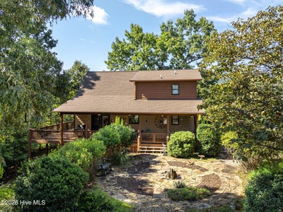 /international/us/50-red-bud-lane-murphy-nc-110110275719/