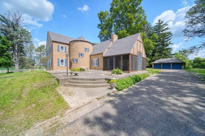 /international/us/7295-n-gibbs-road-albion-mi-110101478153/?lang=id