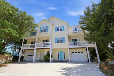 /international/us/9911-chrissie-wright-court-emerald-isle-nc-110108094817/