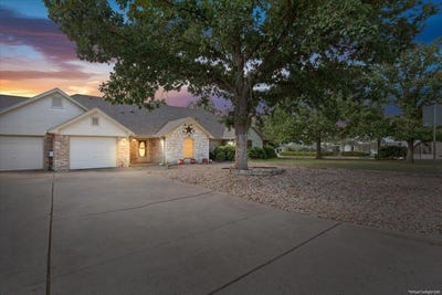 /international/us/1006-w-north-ave-lampasas-tx-110110174314/