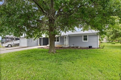 /international/us/330-n-grant-street-garnett-ks-110108426337/